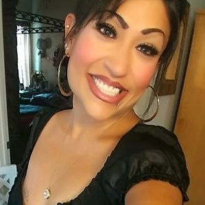 Meet your Posher, Noreen